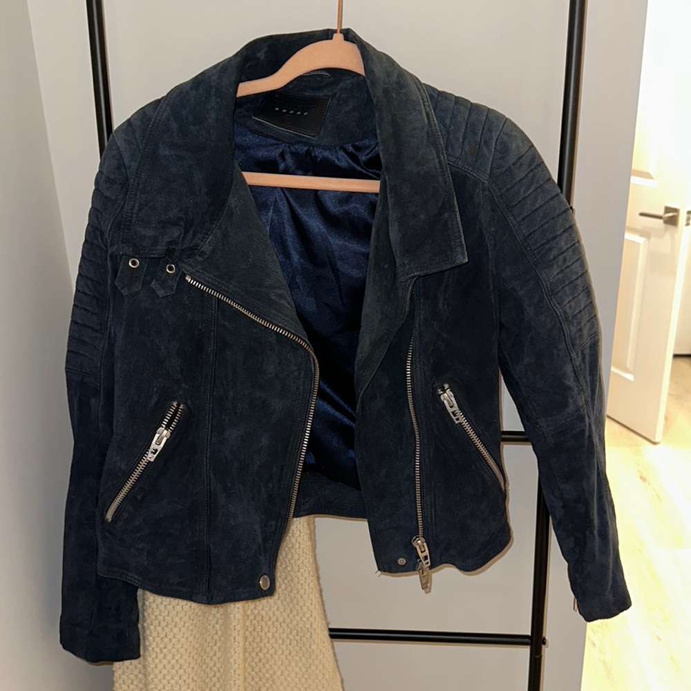 🛍️✨ Blank NYC Navy Blue Moto Jacket | Size Medium | Accepting Offers! 🧥💙